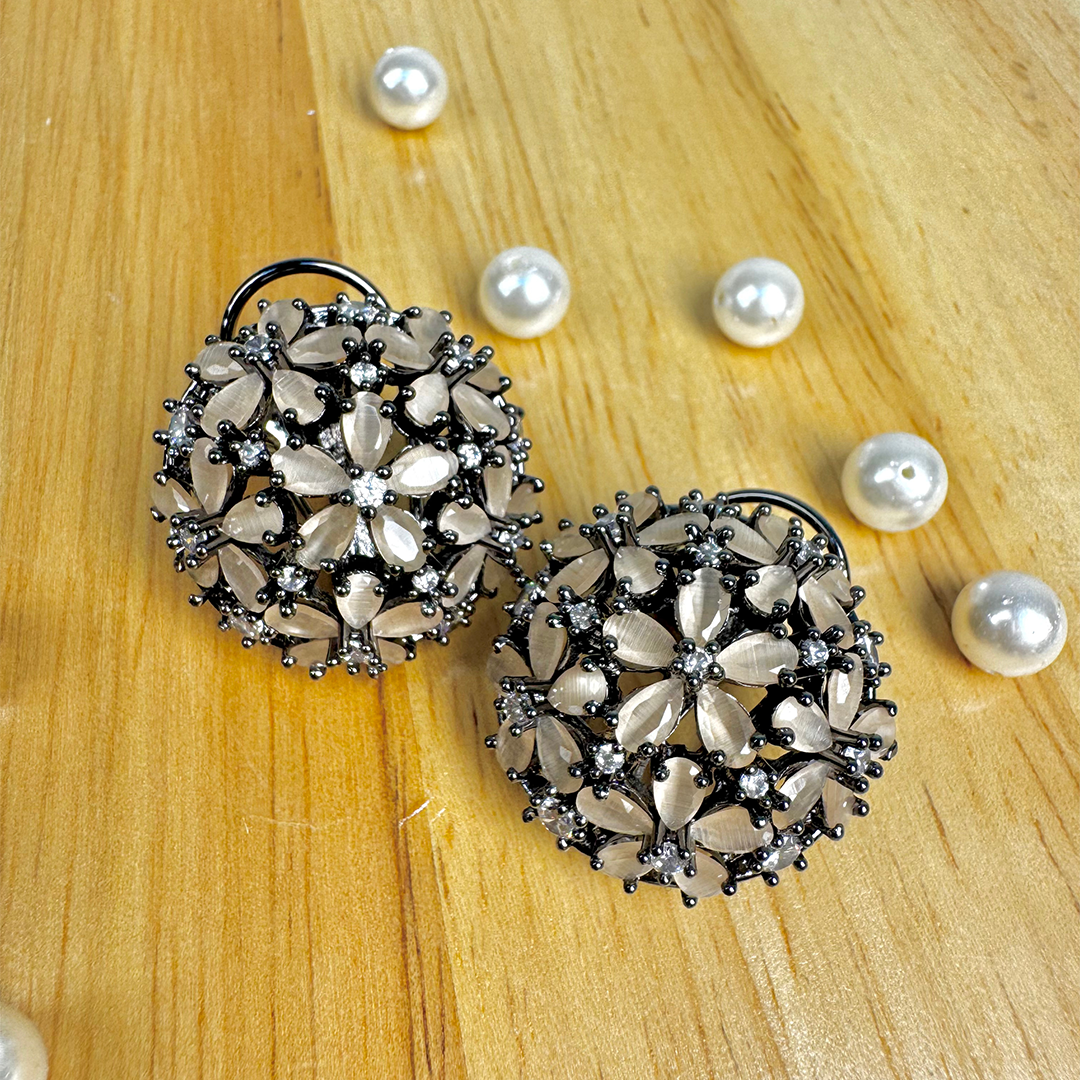 Florencia Dome Studs