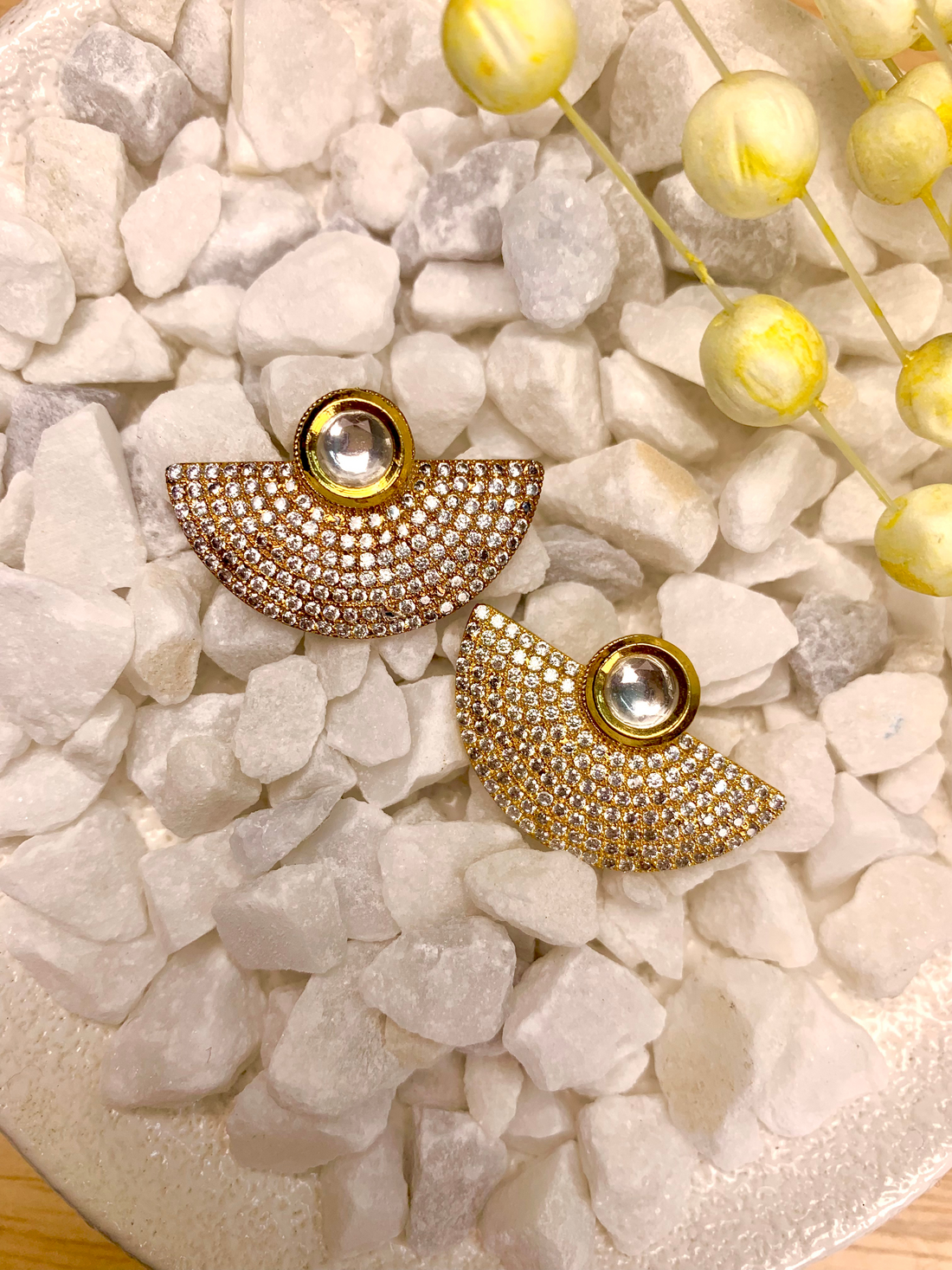 Mehira Kundan Studs
