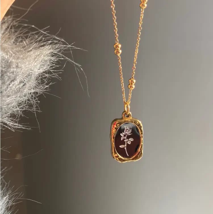Rosalind Pendant