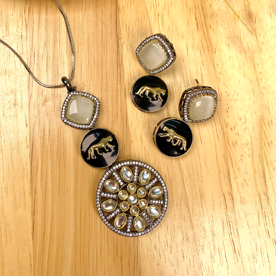 Floralis Pendant Set